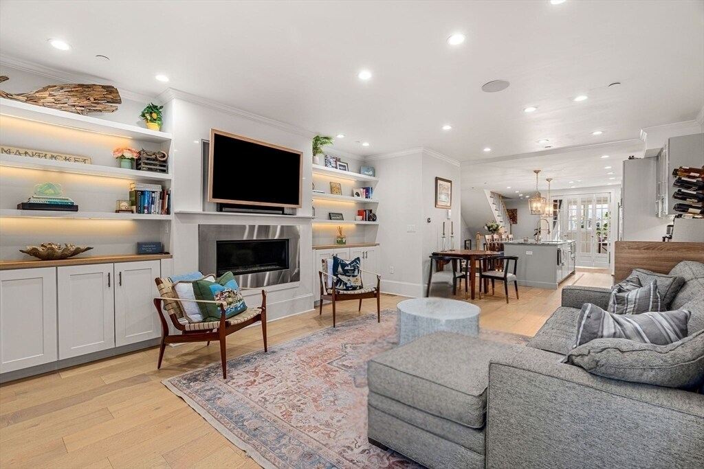 Foto principal - 530 E Broadway