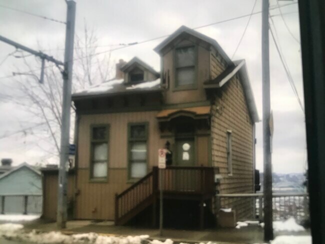 907 Avenida Arlington - 907 Arlington Ave