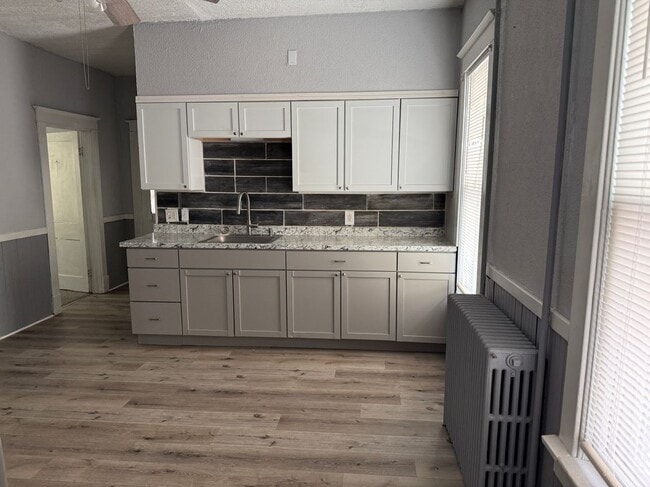 Building Photo - 24-26 Clarke Avenue, First Floor