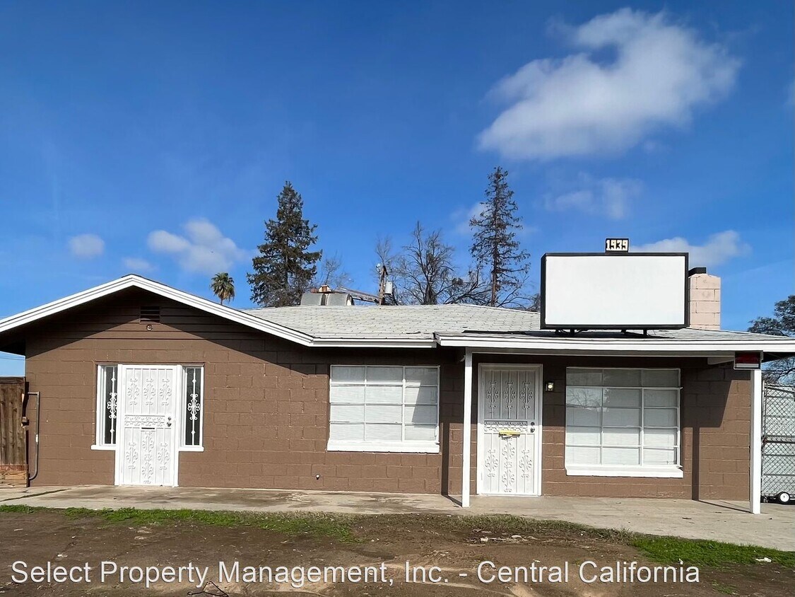 Primary Photo - 3 br, 1 bath House - 1939 E Ashlan Ave