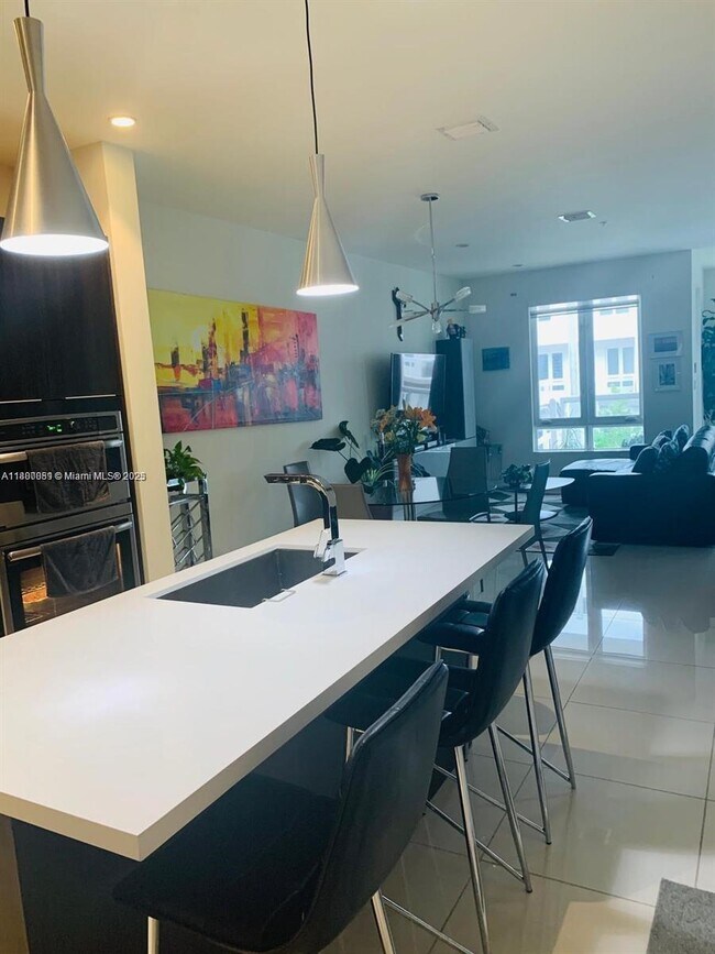 Foto del edificio - 10220 NW 63rd Terrace