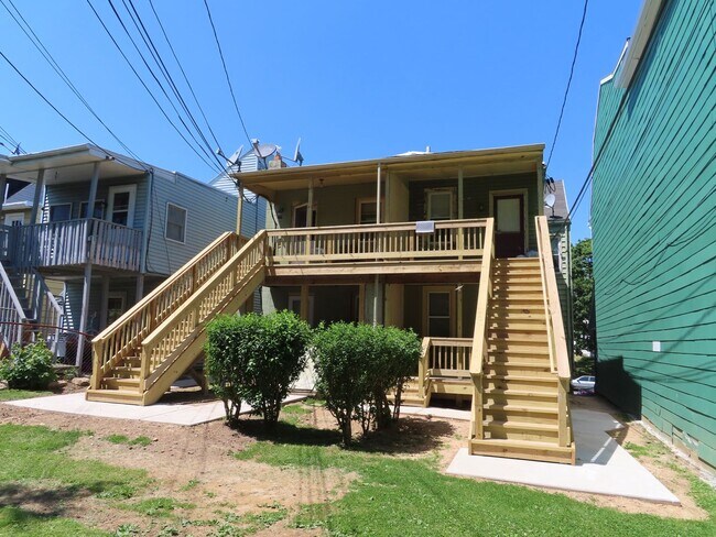 Foto del edificio - 1048 Northampton St