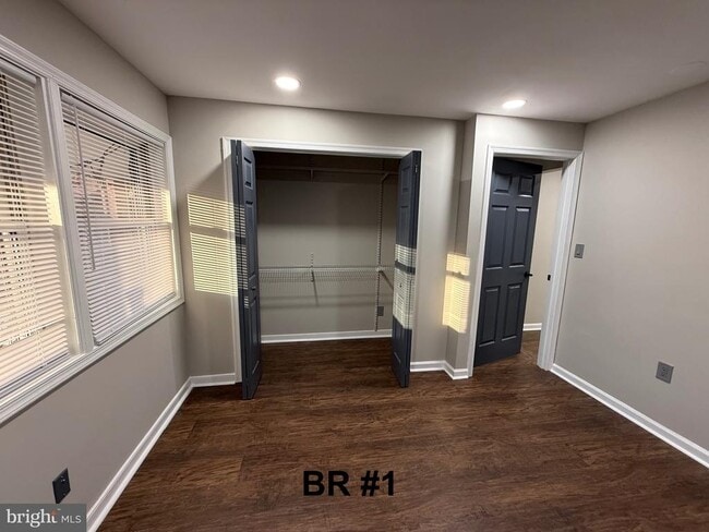 Foto del edificio - 24 Richards Ferry Rd