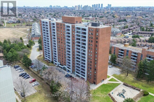 Photo du bâtiment - 1250 Bridletowne Cir