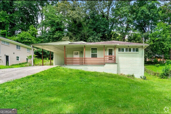 Building Photo - 2115 Nichols Ln