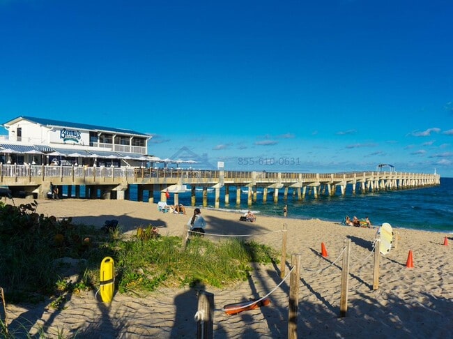 Interior Photo - 1431 N Federal Hwy