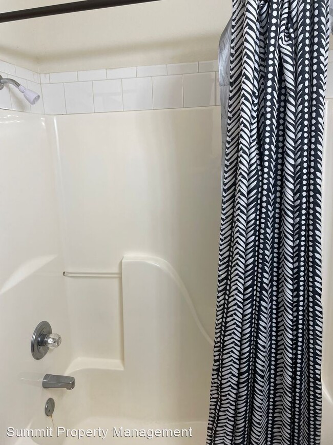 Foto del edificio - 3 br, 2 bath House - 2217 N. Burdick