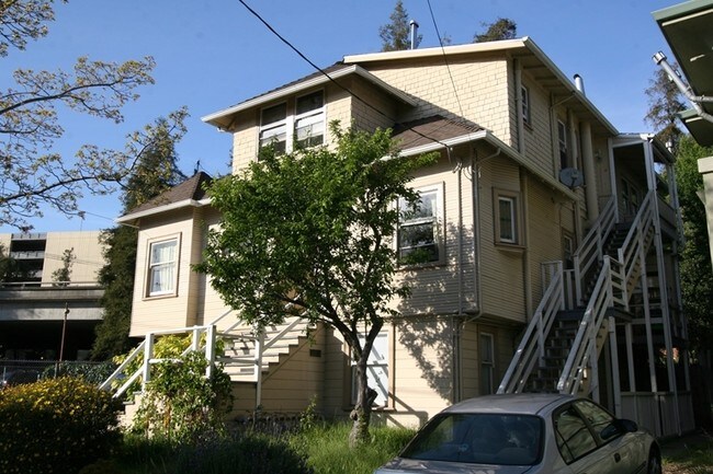 Building Photo - 12 Croxton Ave