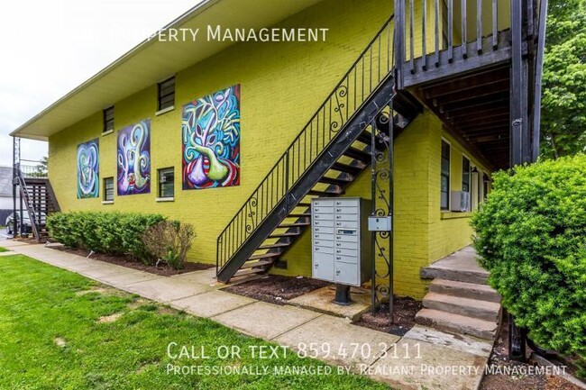 Building Photo - 468 N. Limestone, # 16