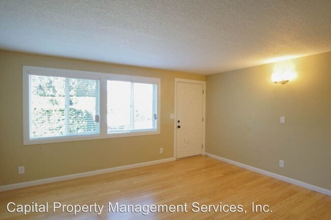 Foto del edificio - 4102-4128 SE Cesar Chavez Blvd