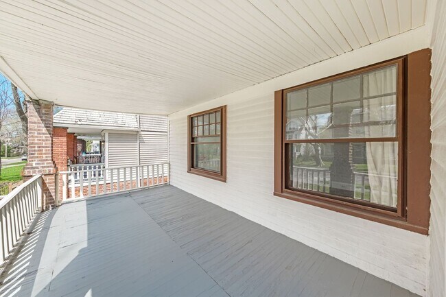 Foto del edificio - 1695 Glenmont Rd