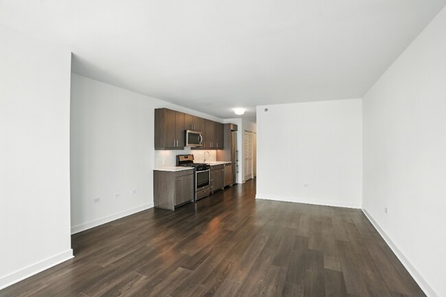 Photo - 7 N State St Apartment