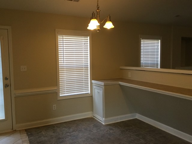 Building Photo - 10518 Salamander Court