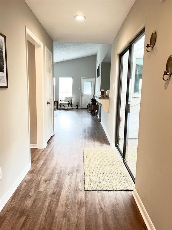 Foto del edificio - 1914 Teakwood