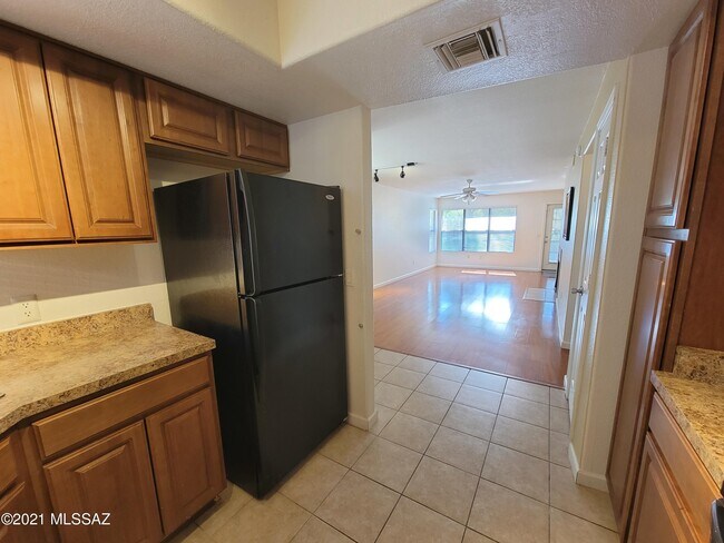 Foto del edificio - 5855 N Kolb Rd
