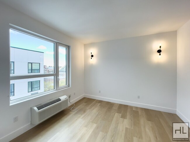 Foto del edificio - Crown Heights / Sunlit Studio 1-Bath / New...