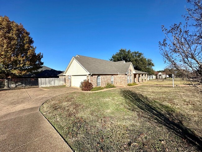 Foto del edificio - 3bd 2ba House In Robinson, Tx!