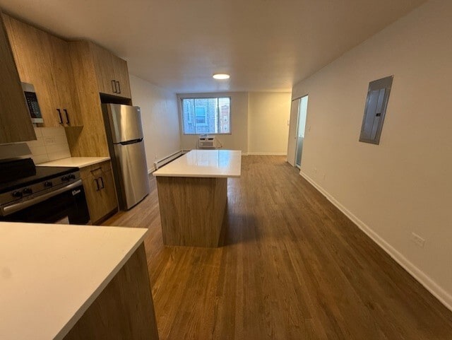 Building Photo - 7357 N Winchester Ave