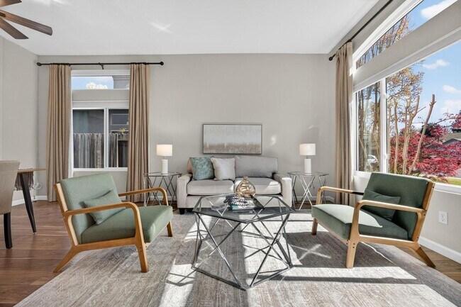 Foto del edificio - 2726 Genesee Dr