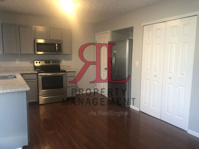 Foto del edificio - 5524 Glendalough St