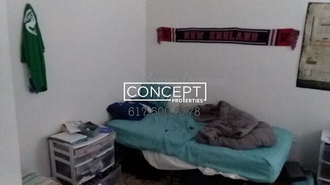 Building Photo - 26 Haskell St