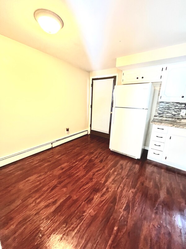 Foto del edificio - 6657 Erie Rd