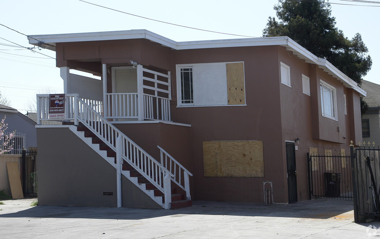 Primary Photo - 510 105th Ave