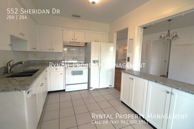 Foto del edificio - 552 Sheridan Dr