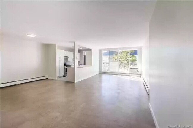 Building Photo - 1 Bedroom 1.5 Bath in Stamford