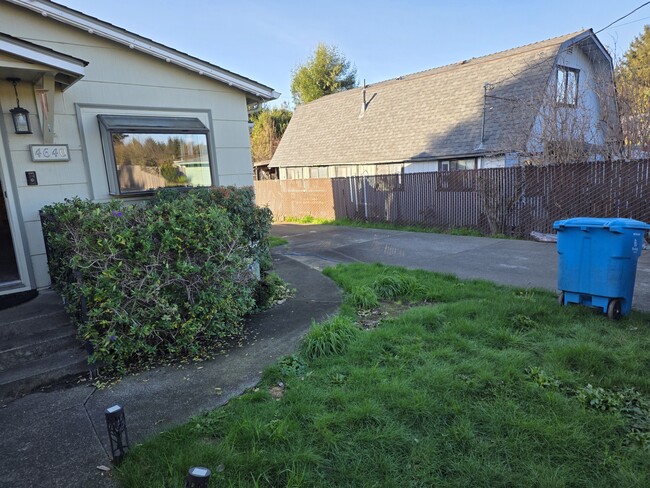 Building Photo - 4640 Crane St