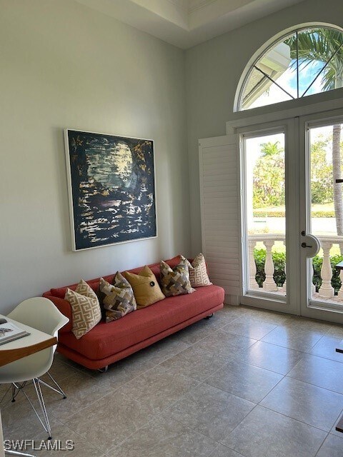 Building Photo - 626 Park Shore Dr Building Photo - 626 Park Shore Dr