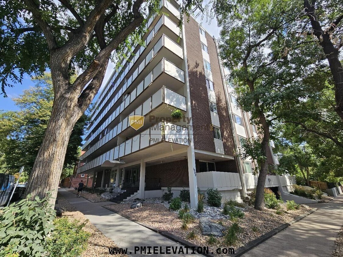Foto principal - 1090 Lafayette St