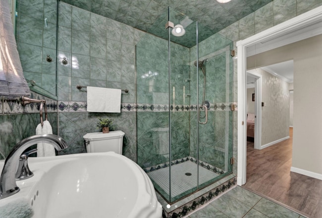 Foto del edificio - 3539 Westhampton Dr