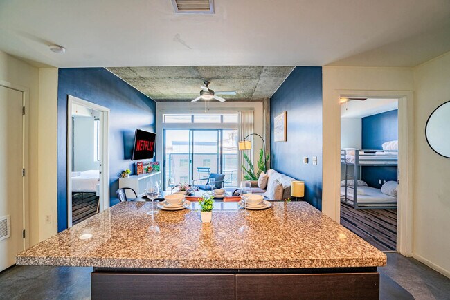 Building Photo - 915 N 4th St