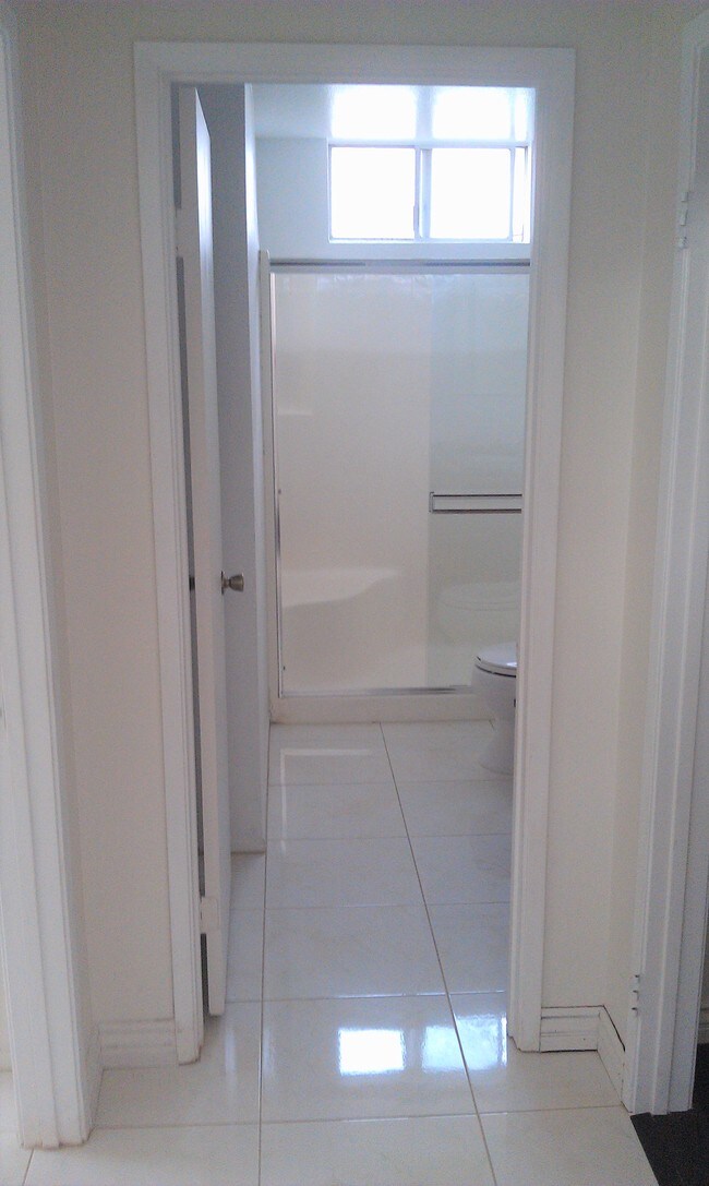 Foto del edificio - 1226 Azalea Ct