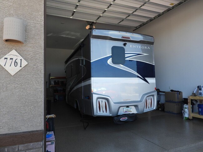 Foto del edificio - 3 Bedroom 2 Bathroom