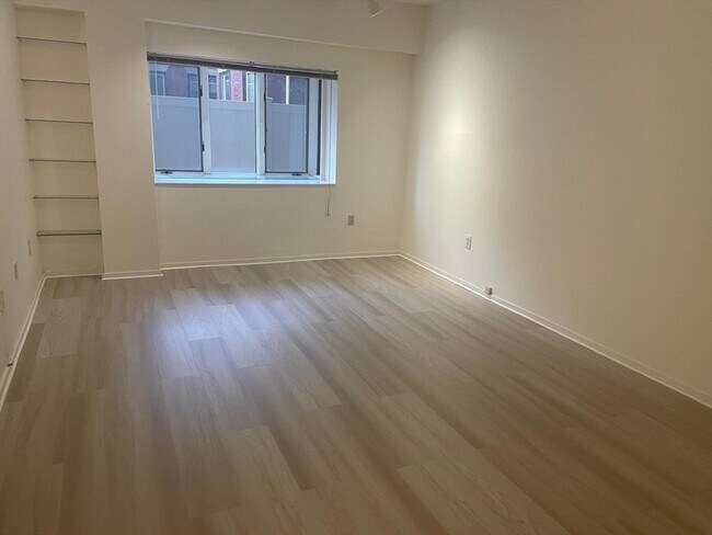 Building Photo - 1265 Beacon St