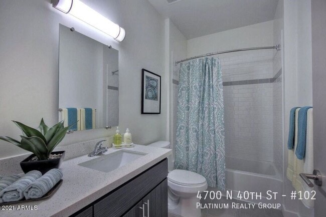 Foto del edificio - 4700 N 40th St