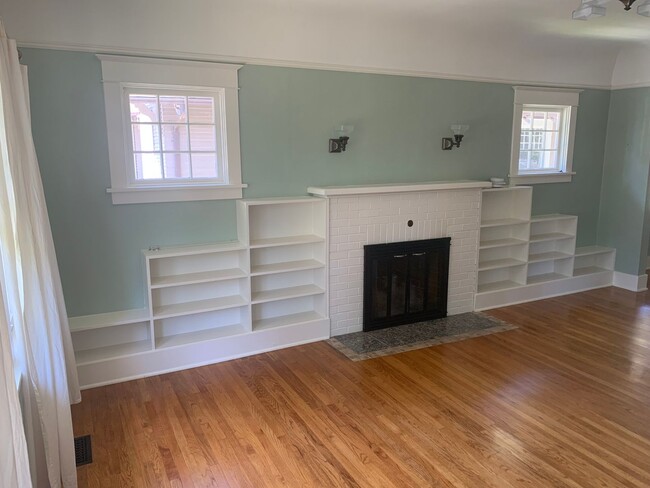 Building Photo - Charming 2 bedroom SE Portland Bungalow.