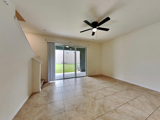Foto del edificio - 1401 Yellow Finch Dr