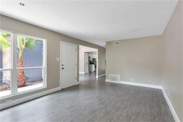 Building Photo - 2706 Mulford Cove