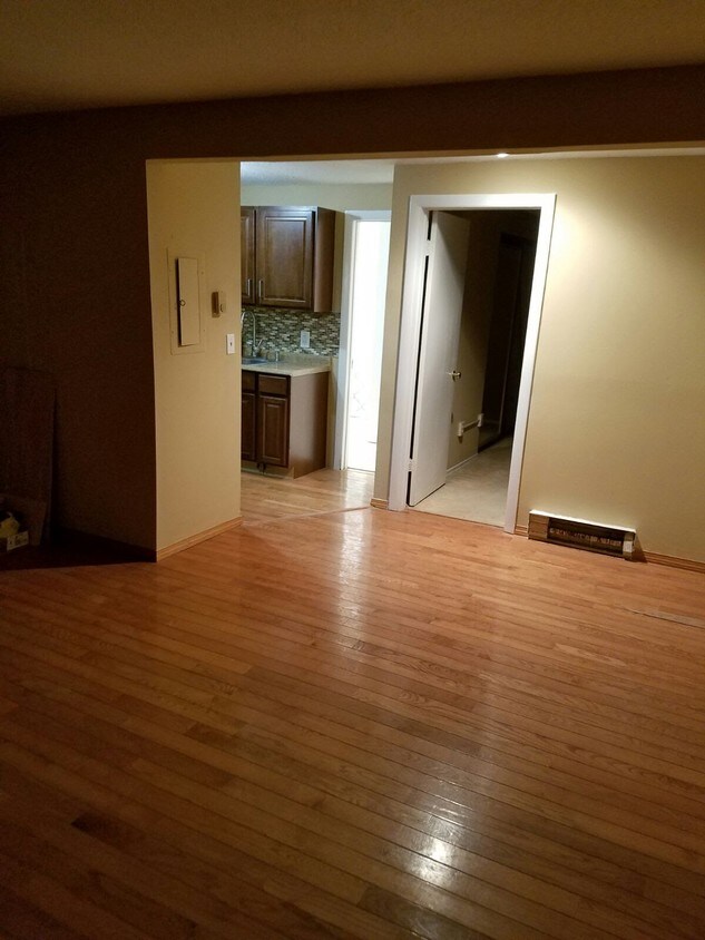 130 Coe Ave Unit 21, East Haven, CT 06512 Condo for Rent in East