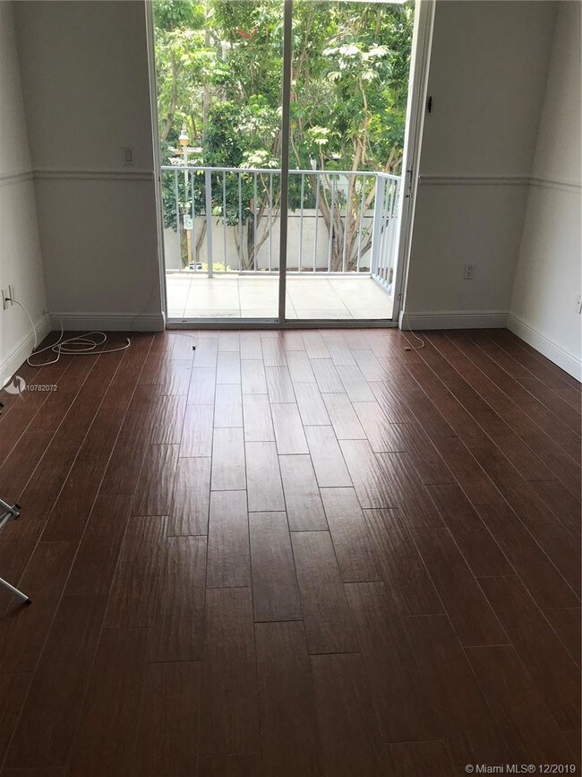 Foto del edificio - 700 NE 63rd St