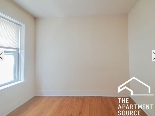 Photo - 5061 N Damen Ave (Chicago, IL) Apartment