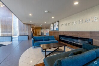 Building Photo - Hyde Park Place