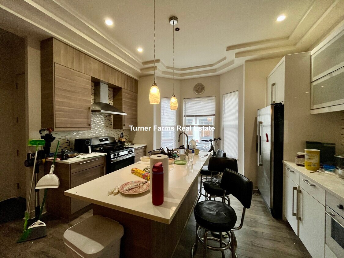 Foto principal - 24 Washburn St