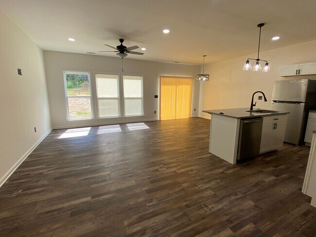 Building Photo - 34 Lyons Drive