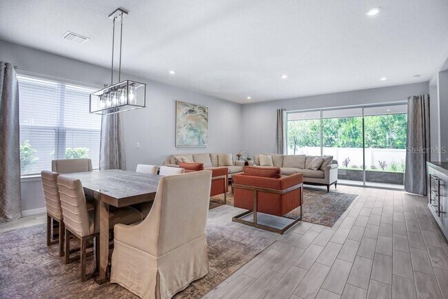 Foto del edificio - 10367 Boyette Brook St