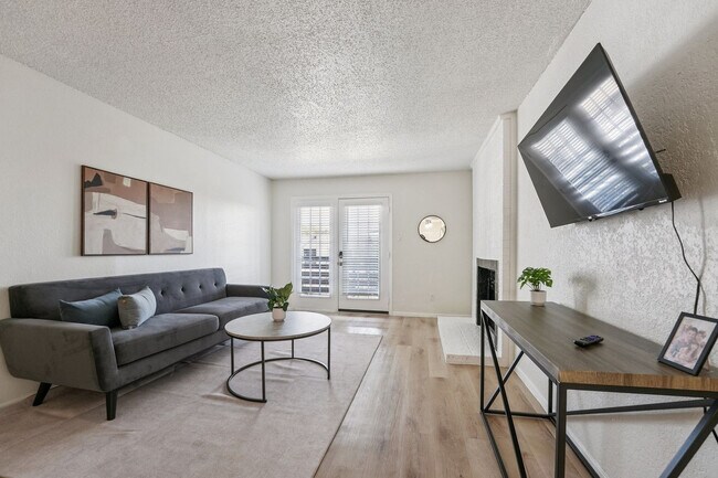 Foto del edificio - 2525 Thomason Cir