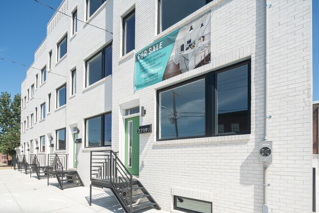 Building Photo - 2715 Lefevre St